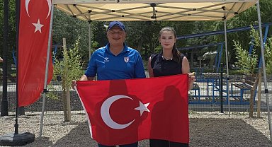 14 yaşındaki Sıla'dan Türkiye rekoru