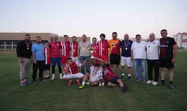 15 Temmuz Şehit Ömer Halisdemir Geleneksel Futbol Turnuvası tamamlandı