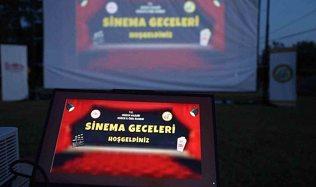 'Köyümde açık hava sinema gösterimi' Arabacı Köyü'nde devam edecek
