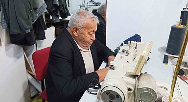 40 yıllık terzi, ilk günkü heyecanla mesleğini sürdürüyor