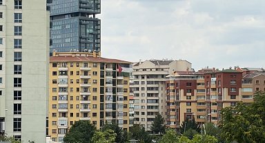 ABD Başkanı Trump'ın kalacağı otelin karşısına Filistin bayrağı asıldı