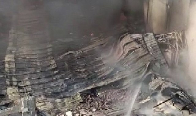 Adana'da narenciye paketleme tesisinde yangın