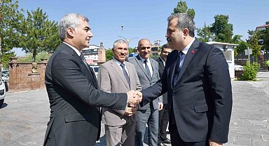Ahlat Kaymakamı Özgür Kaya görevine başladı