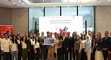 Akbank Gençlik Akademisi'nin 'Export Talent Programı' tamamlandı