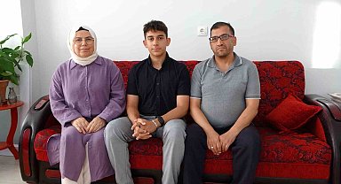 Akıllı telefonu bıraktı, tuşlu telefonla Türkiye birincisi oldu