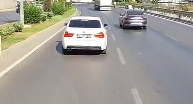 Alanya'da itfaiyeye yol vermeyen otomobil sürücüsüne 46 bin TL ceza