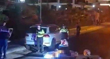 Alanya'da park halindeki otomobile çarpan genç motosikletli hayatını kaybetti