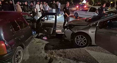 Alkollü sürücü, fark etmediği beton refüjü aşıp kaza yaptı: "Ben orayı düz sandım"
