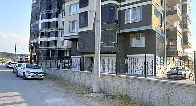 Alzaymır hastası kadın 5. kattan düşerek hayatını kaybetti