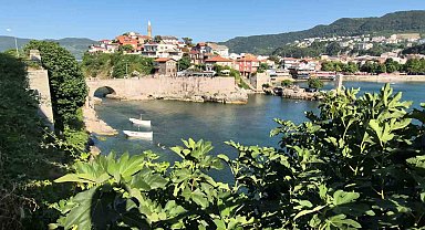 Amasra 3 günde nüfusunun 16 katı ziyaretçiyi ağırladı