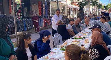 Anahtar Parti Kırşehir teşkilatı çarşı esnafıyla kahvaltıda buluştu