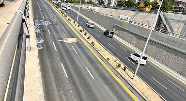 Ankara'da kontrolünü kaybeden motosikletli hayatını kaybetti