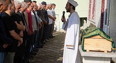 Annesiyle birlikte silahlı saldırıda ölen 4 yaşındaki Öykü Naz toprağa verildi