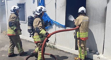 Antakya'da konteynerden alevler yükseldi