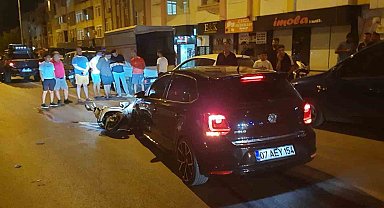 Antalya'da otomobil ile motosikletin çarpıştığı kazada 1 kişi yaralandı
