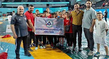 Atatürk Üniversitesi spor kulübünden güreşte Türkiye şampiyonluğu gururu