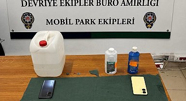 Avcılar'da tırabzan hırsızlığı şüphelileri yakalandı: 'Peçete' olarak tabir edilen uyuşturucu madde ele geçirildi