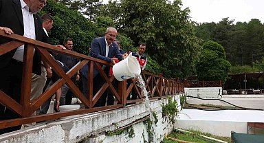 Ayazma Deresi'ne 50 bin kırmızı benekli alabalık yavrusunu bırakıldı