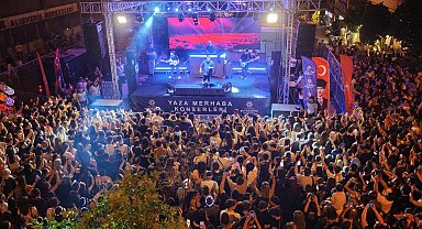 Aydın Büyükşehir Belediyesi Nazillili vatandaşları yaz konserinde buluşturdu