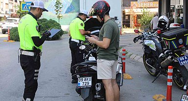 Aydın'da motosiklet sürücüleri denetlendi