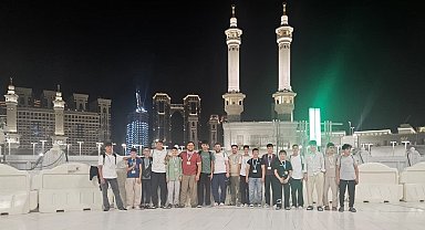 Aydınlı hafızlar kutsal topraklarda 15 Temmuz şehitleri için hatim yaptı