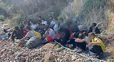 Ayvacık'ta 30 kaçak göçmen yakalandı