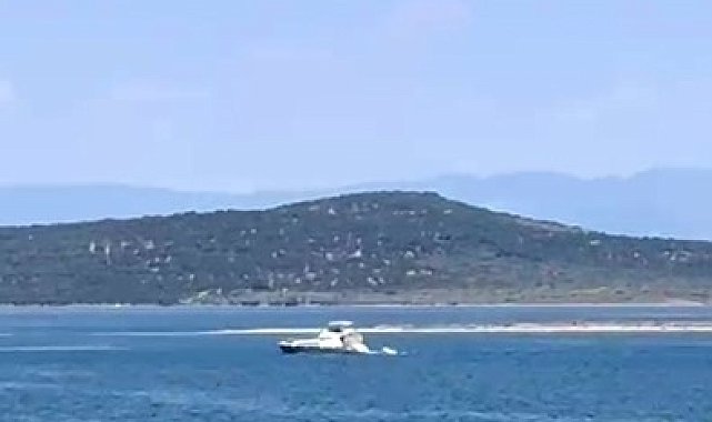 Ayvalık'ta denizde kaybolan genç için arama kurtarma çalışmaları sürüyor