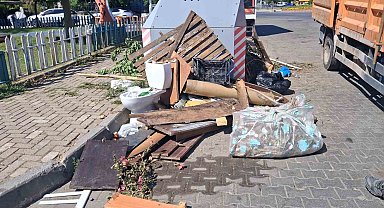 Bahçe atıkları ve molozlar Marmaris'i çöplüğe çeviriyor
