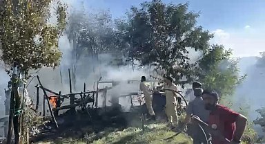 Bahçe yangını ormanlık alana sıçramadan söndürüldü
