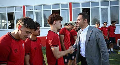 Başkan Akın'dan Balıkesirspor'a sezon öncesi moral ziyareti