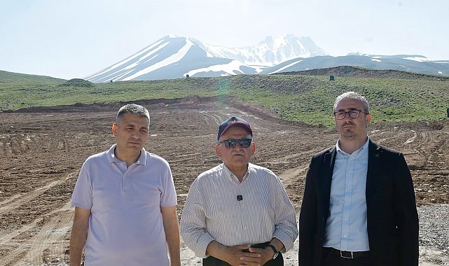 Başkan Büyükkılıç müjdeyi verdi: Erciyes'in Develi Kapısı'na yürüyen bant