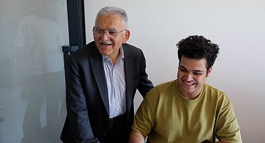 Başkan Büyükkılıç, yenilenen Kadir Has Merkez Kütüphanesi'nin açılışını yaptı
