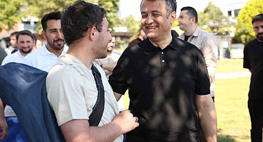 Başkan Doğan gençlerle buluştu: Petek Genç'te samimi sohbet