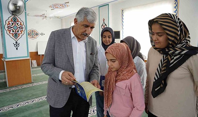 Başkan Hallaç çocukların Kur'an heyecanına ortak oldu