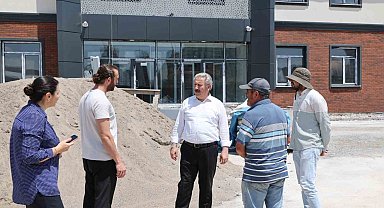 Başkan Palancıoğlu, Yıldırım Beyazıt Mahallesi'ndeki okul çalışmalarını inceledi