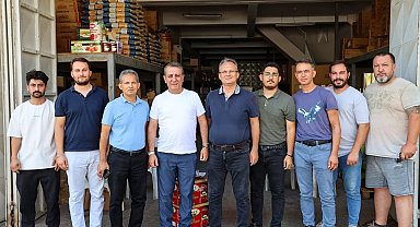 Başkan Yetişkin, esnaflarla görüştü