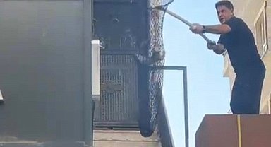 Batman'da metruk binada kilitli kalan 5 yavru kedi kurtarıldı