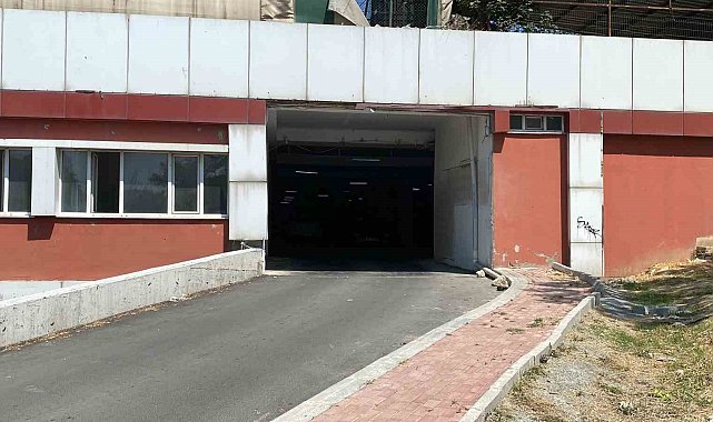 Bayrampaşa'da pazar yerinde erkek cesedi bulundu