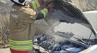 Belen'de otomobil yangını