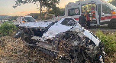 Bigadiç'te kamyonet şarampole uçtu: 1 yaralı