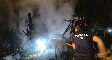 Bilecik'te bir depoda çıkan yangın korkuttu