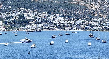 Bodrum turizmde gücünü korudu: İlk 6 ayda 416 bin yabancı turist, Temmuz'da nüfus 800 bine dayandı