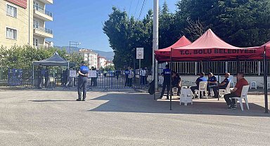 Bolu'daki "rüşvet ve irtikap" davasında zincir market ve ruhsat iddiaları ele alındı