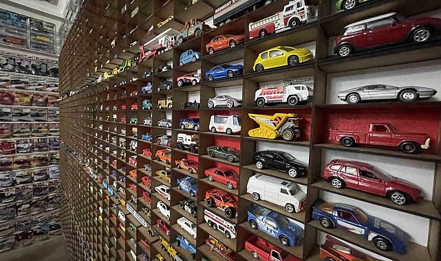 Böylesi görülmedi, evinde 15 bin maket otomobiliyle yaşıyor