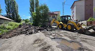 Bozulan Asfalt yollar baştan sona yenileniyor