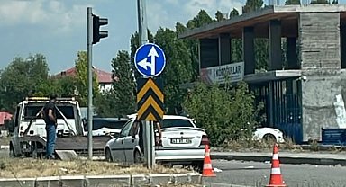 Bulanık'ta trafik kazası: 3 yaralı