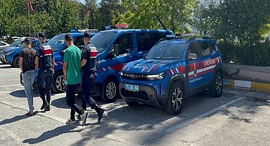 Burdur'da 7 ilçede "Narko Kapan" operasyonu: 2 tutuklama