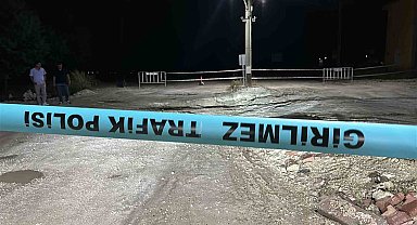 Burdur'da şiddetli yağış sonrası köprüde çökme meydana geldi