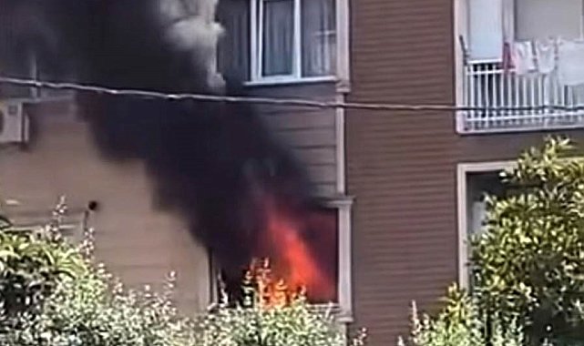 Bursa'da ev alevlere teslim oldu