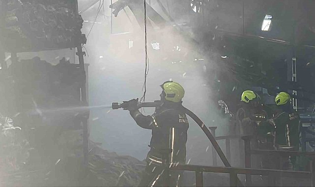 Bursa'da fabrika yangını söndürüldü